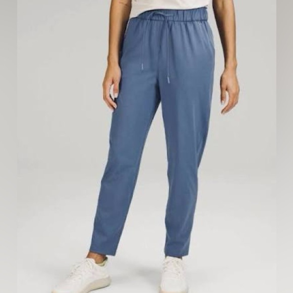 Lululemon Slate Blue 7/8 Jogger Size 8